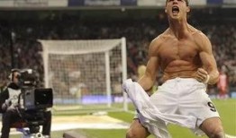 c罗被梅西爆料视频全集,一场足球巨星的幕后对话全记录